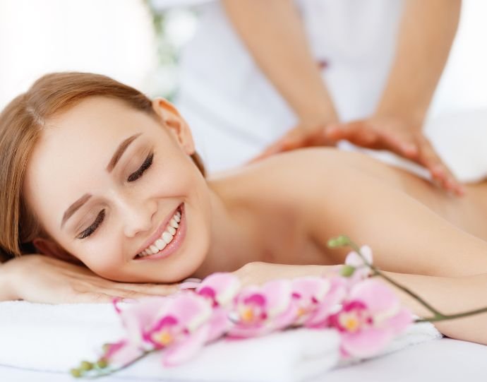 Top Reasons to Choose a Spa & Massage Centre in Lucknow for Luxurious Body Spa Services